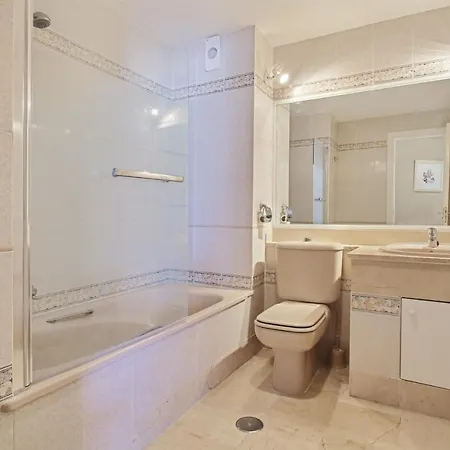 Matchroom Country Club Apartment *